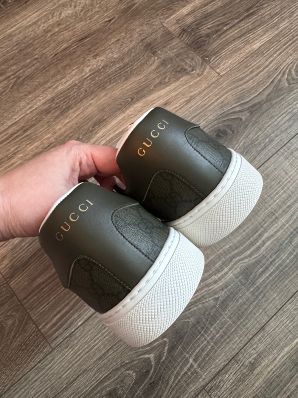 Gucci Men’s Ace Low-Top Sneakers - Picture 6 of 11